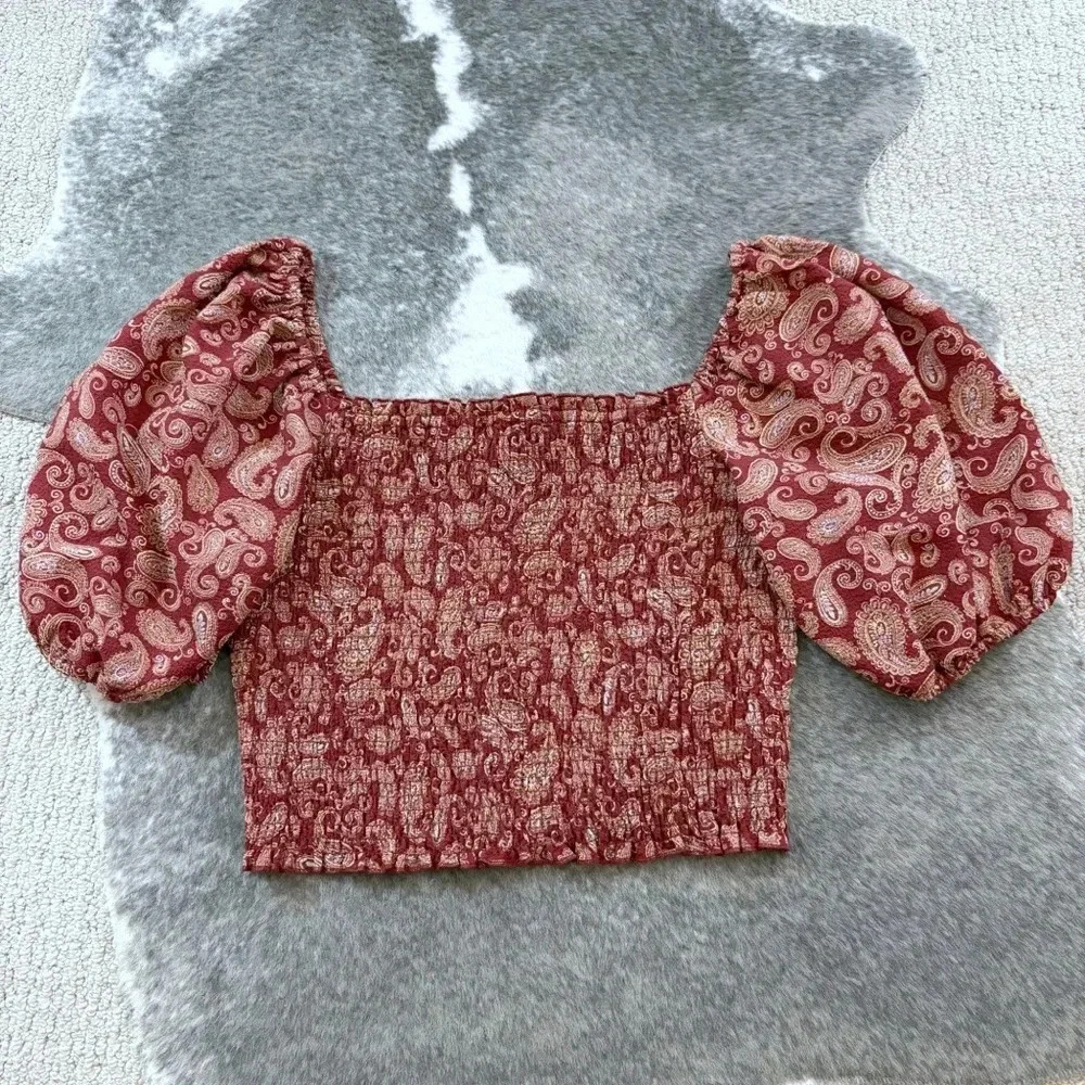 NWT Express Paisley Puff Sleeve Smocked Crop Top - Picture 3 of 11